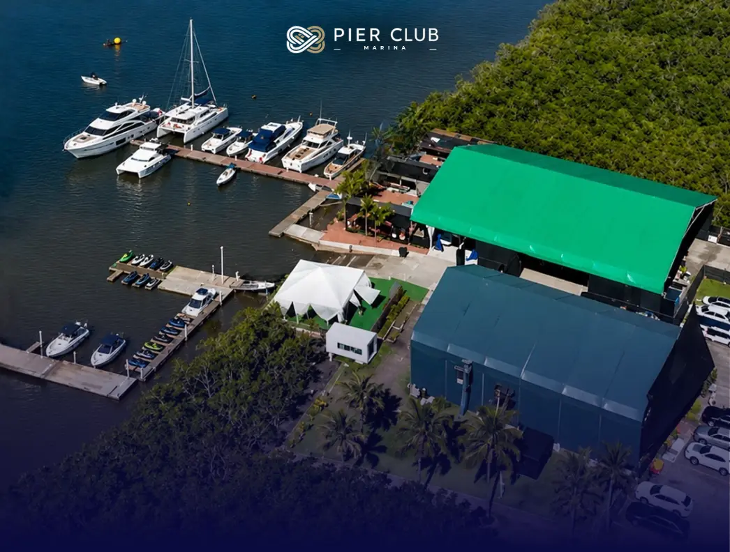 Foto da marina do Pier Club